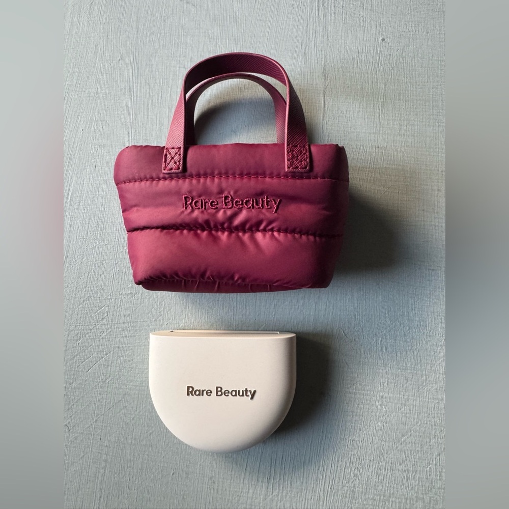 NWT Rare Beauty by Selena Gomez Tinted Pressed Finishing Powder Buff + mini tote